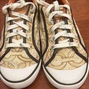 Women’s Coach Barrett Lace up Canvas Sneakers
Tan and Brown size 8